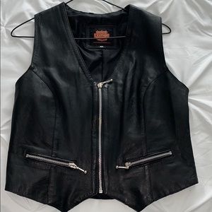 Cropped leather vest